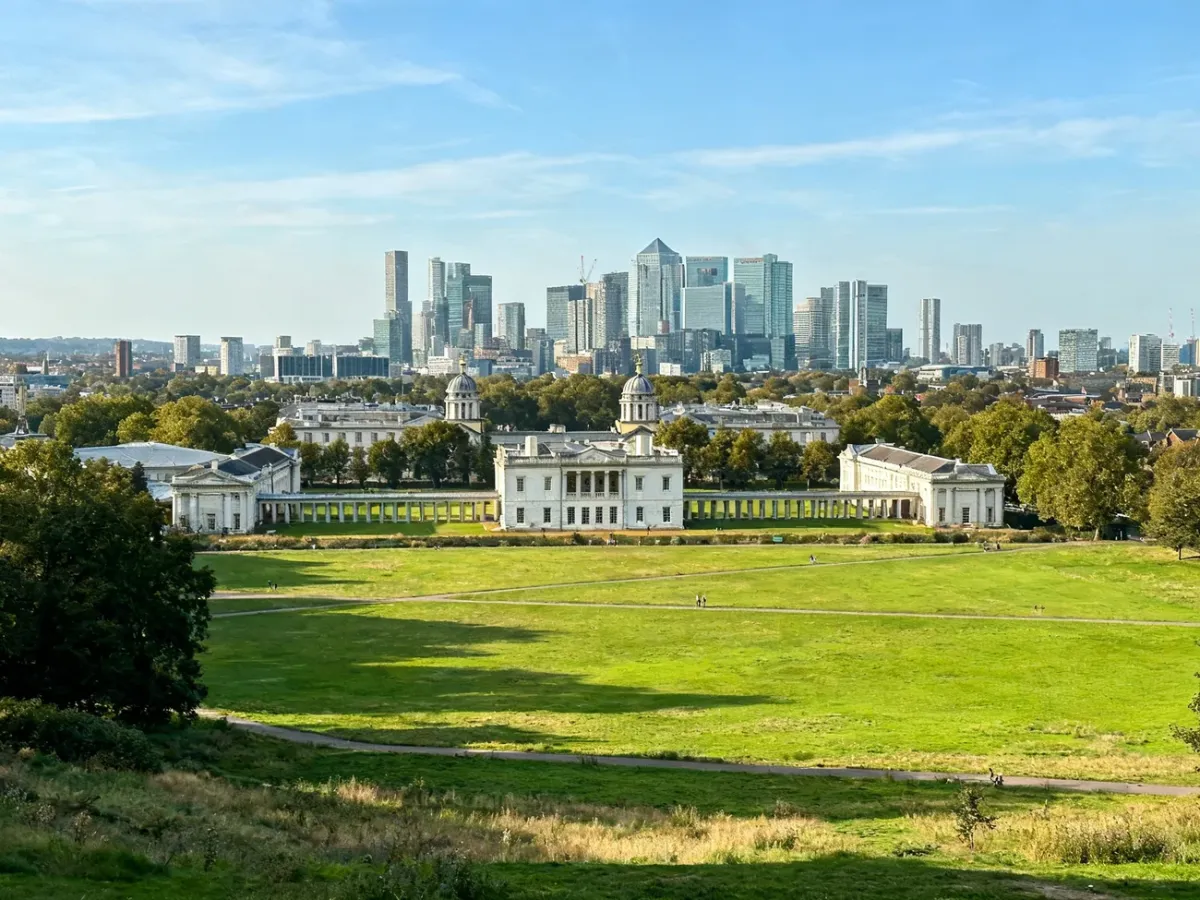 Widok na panoramę Londynu z Greenwich Park